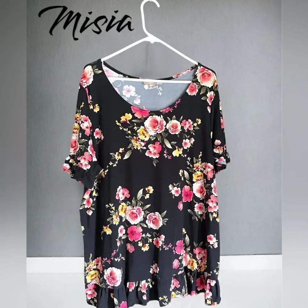 Misia l Short-Sleeve l Ruffle l Floral l Plus size l Blouse, top l 3X l EUC